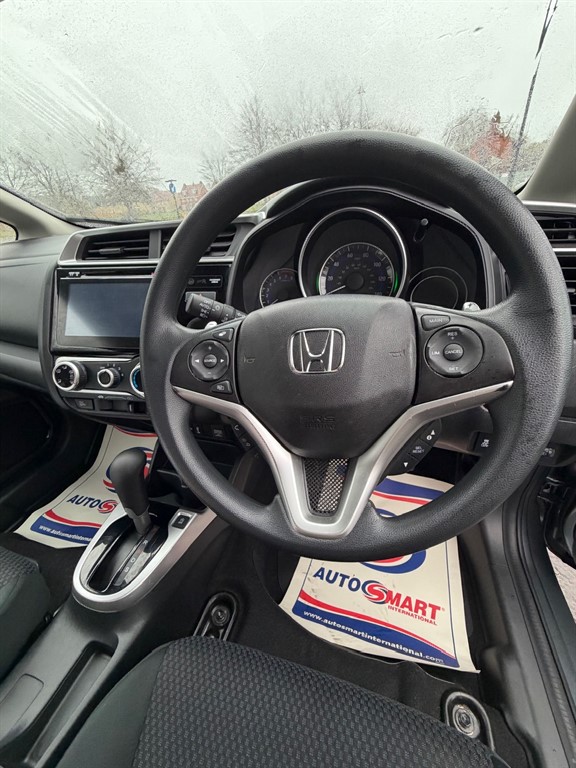 Used Honda Jazz 2019 for sale - 76722453: Photo 10