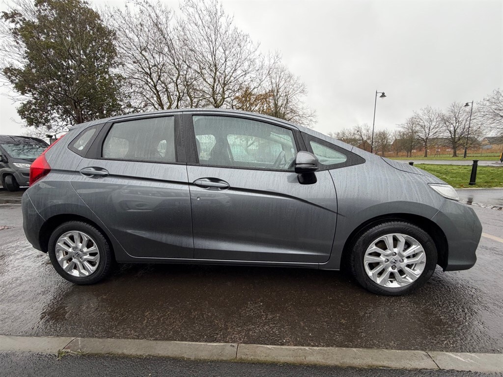 Used Honda Jazz 2019 for sale - 76722453: Photo 6