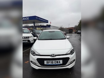 Used Hyundai i20 2018 for sale - 76696698: Photo
