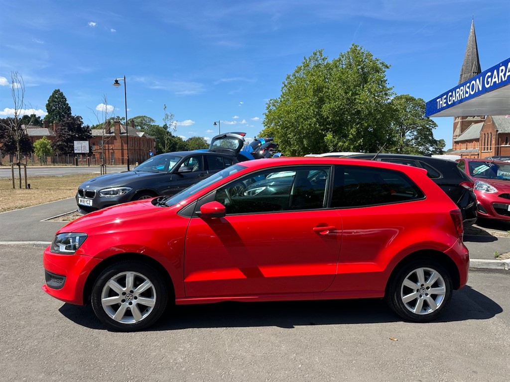 Used Volkswagen Polo 2012 for sale - 76410157: Photo 2