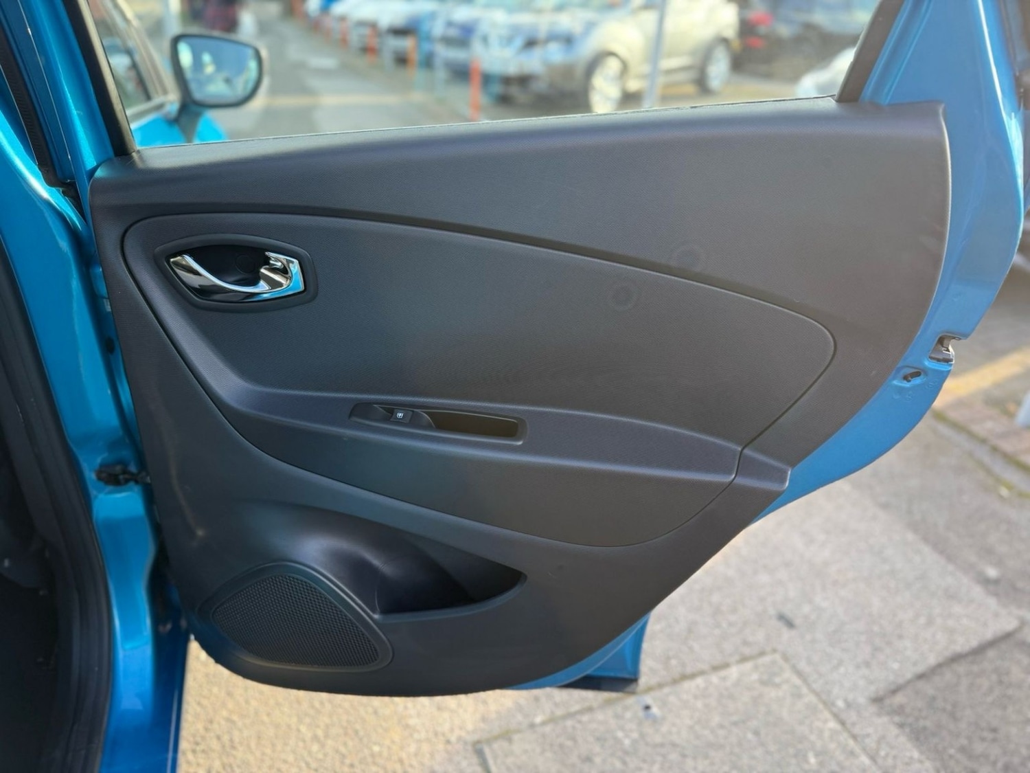 Used Renault Captur 2014 for sale - 77938079: Photo 15