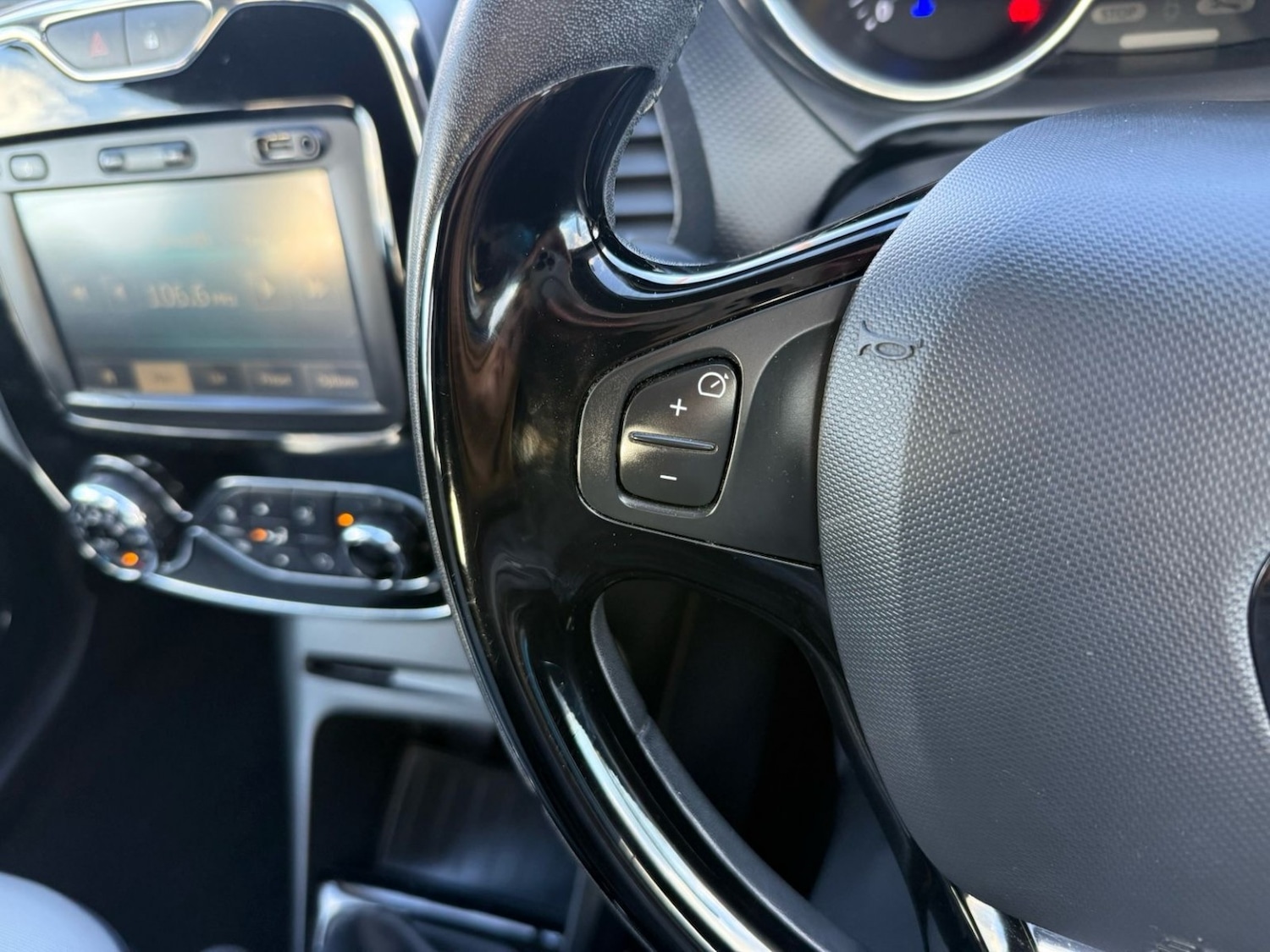 Used Renault Captur 2014 for sale - 77938079: Photo 18