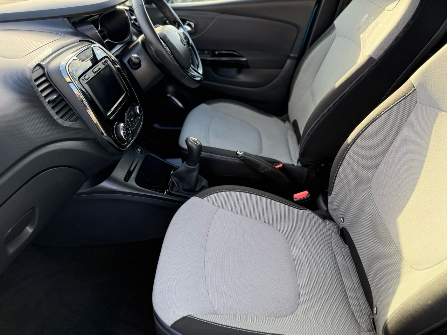 Used Renault Captur 2014 for sale - 77938079: Photo 9