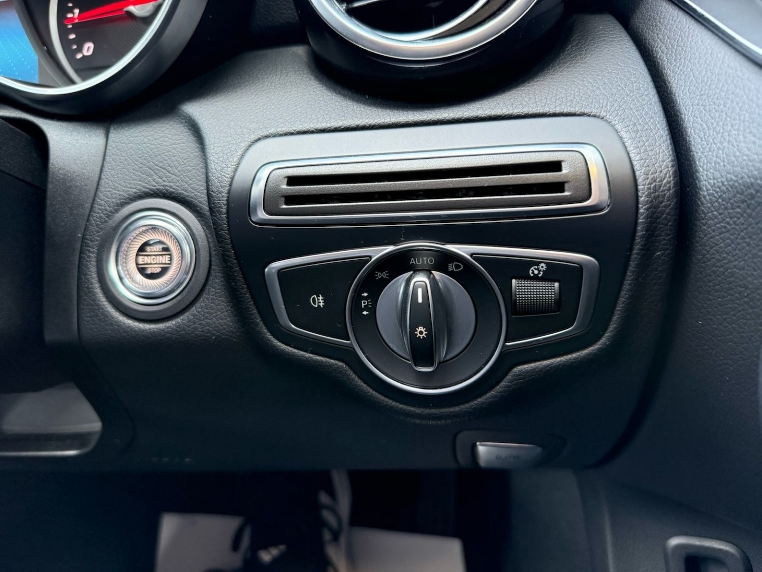 Used Mercedes-Benz C Class 2018 for sale - 77991787: Photo 25