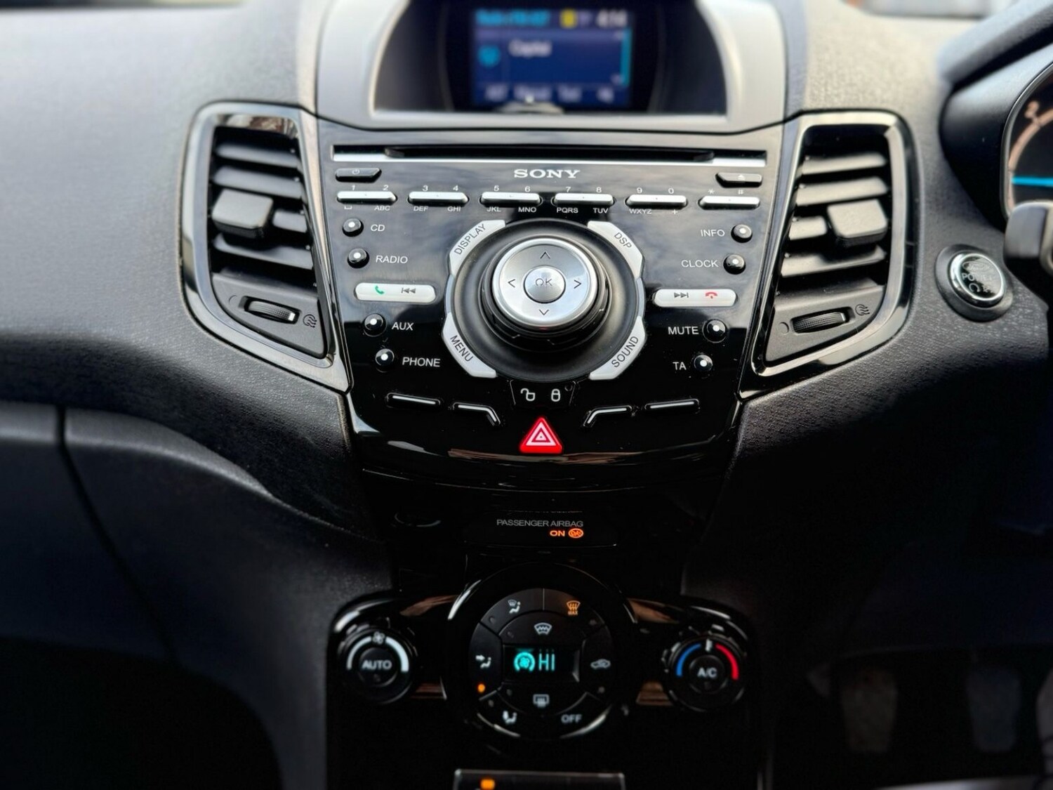 Used Ford Fiesta 2014 for sale - 77844964: Photo 16