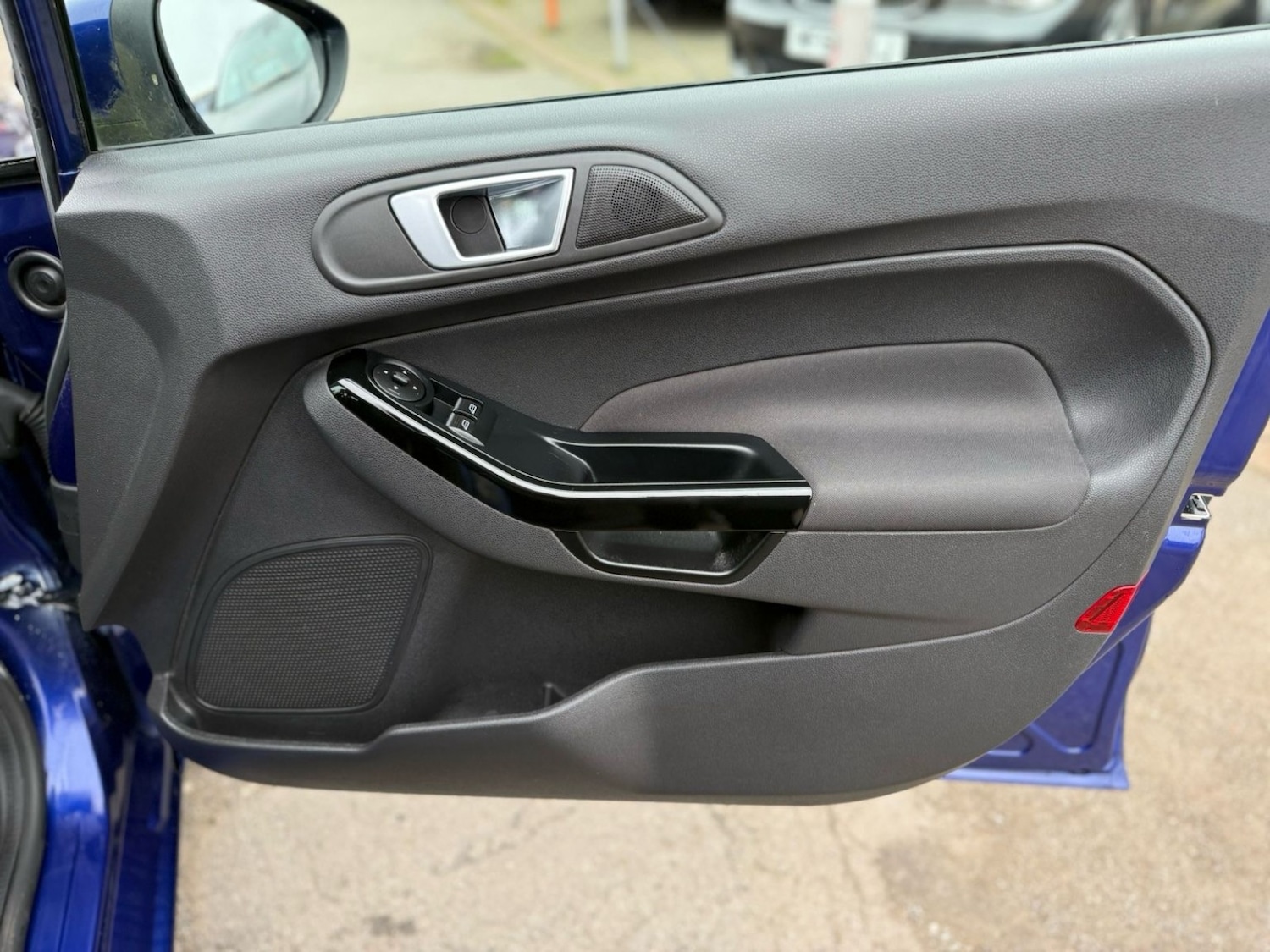 Used Ford Fiesta 2016 for sale - 77938074: Photo 8