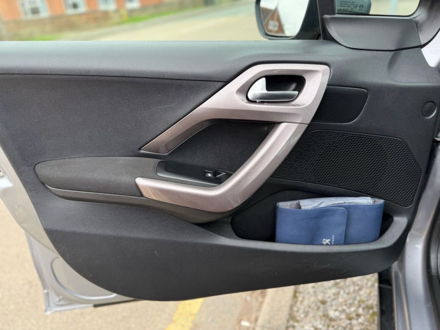 Used Peugeot 2008 2015 for sale - 77837010: Photo 11