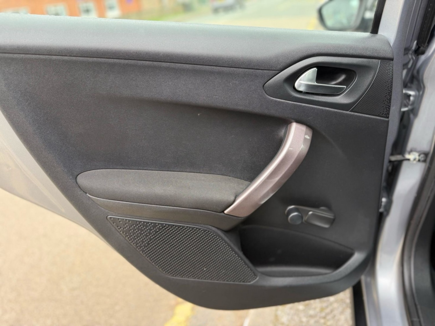 Used Peugeot 2008 2015 for sale - 77837010: Photo 15