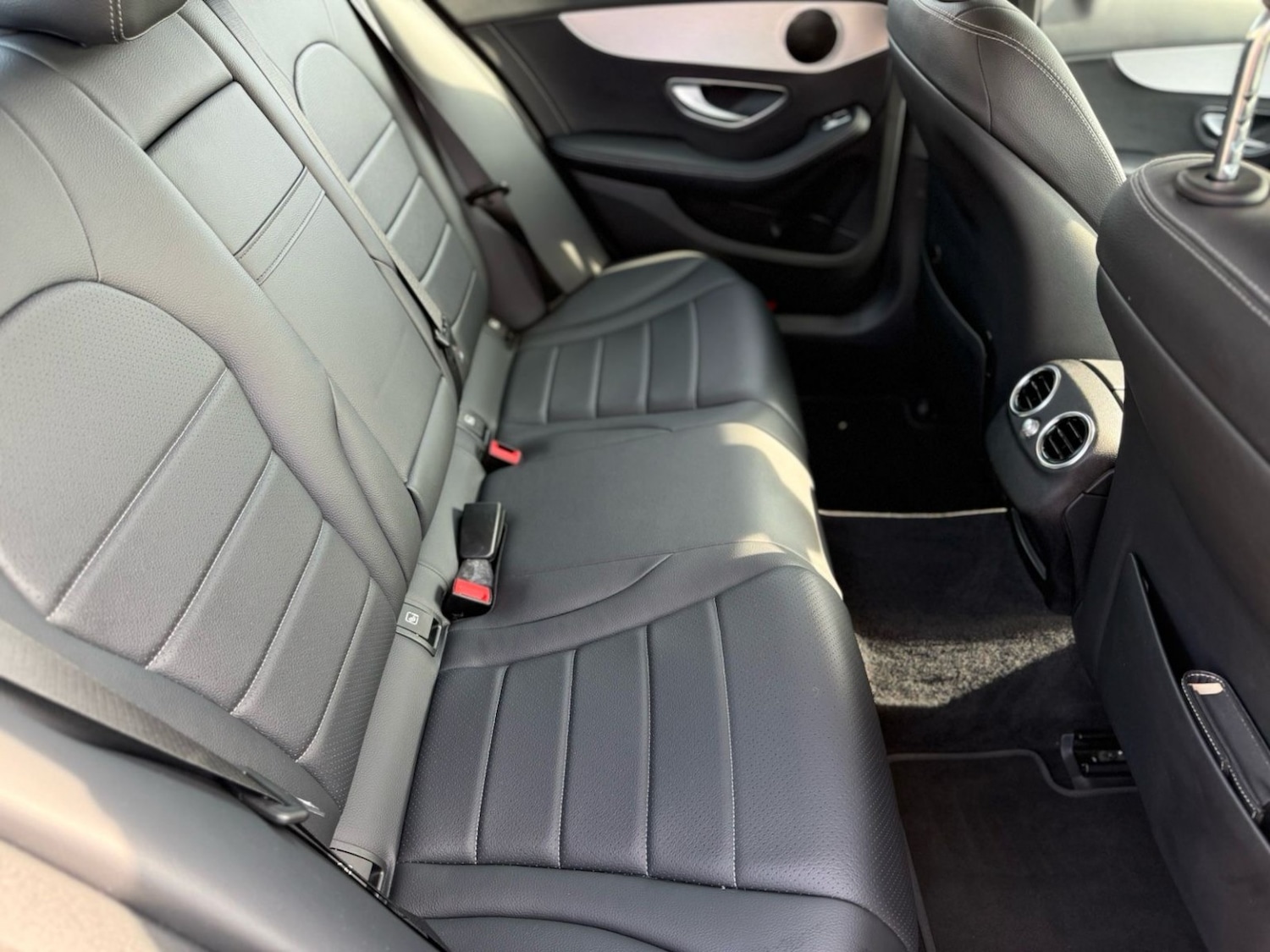 Used Mercedes-Benz C Class 2018 for sale - 78053348: Photo 14