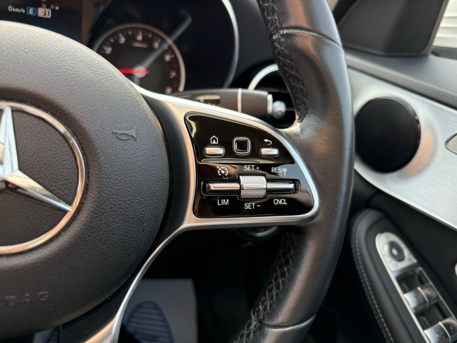 Used Mercedes-Benz C Class 2018 for sale - 78053348: Photo 24