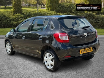 Used Dacia Sandero 2016 for sale - 78840848: Photo