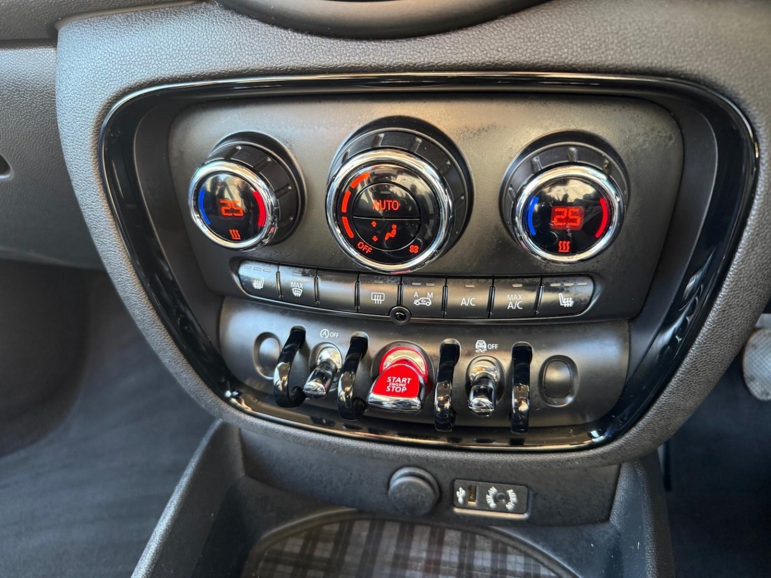 Used MINI Clubman 2016 for sale - 77837012: Photo 18