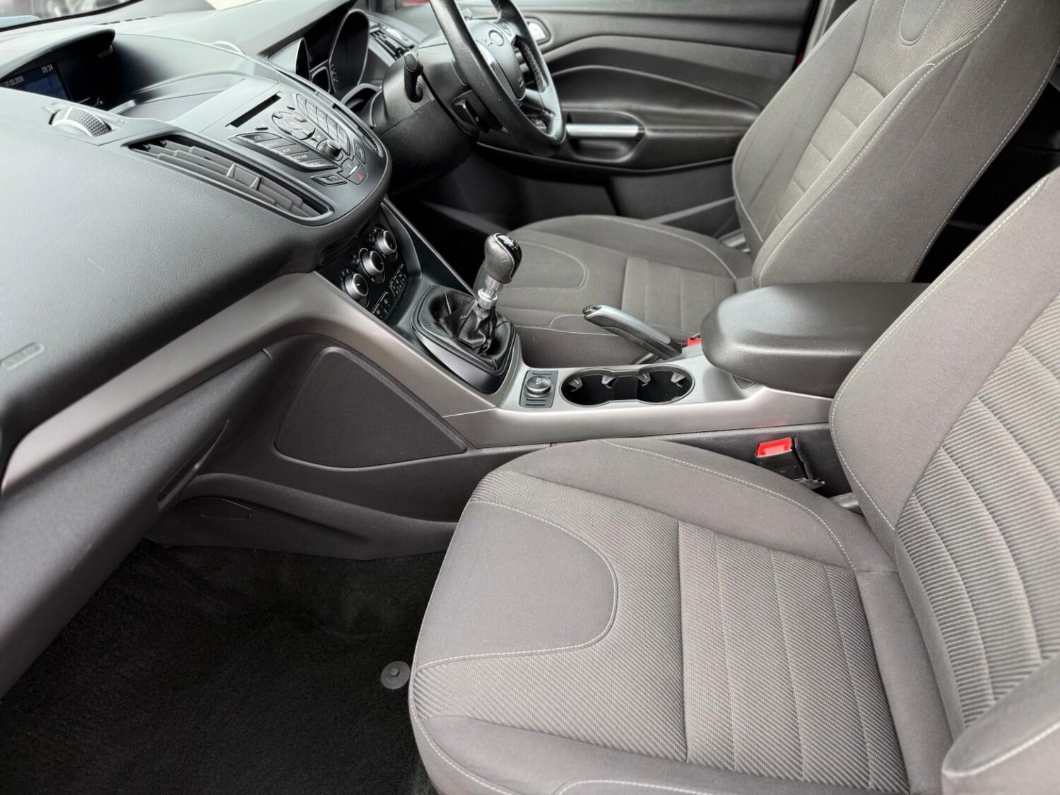 Used Ford Kuga 2016 for sale - 78125168: Photo 9