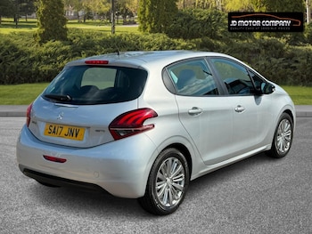 Used Peugeot 208 2017 for sale - 79519538: Photo