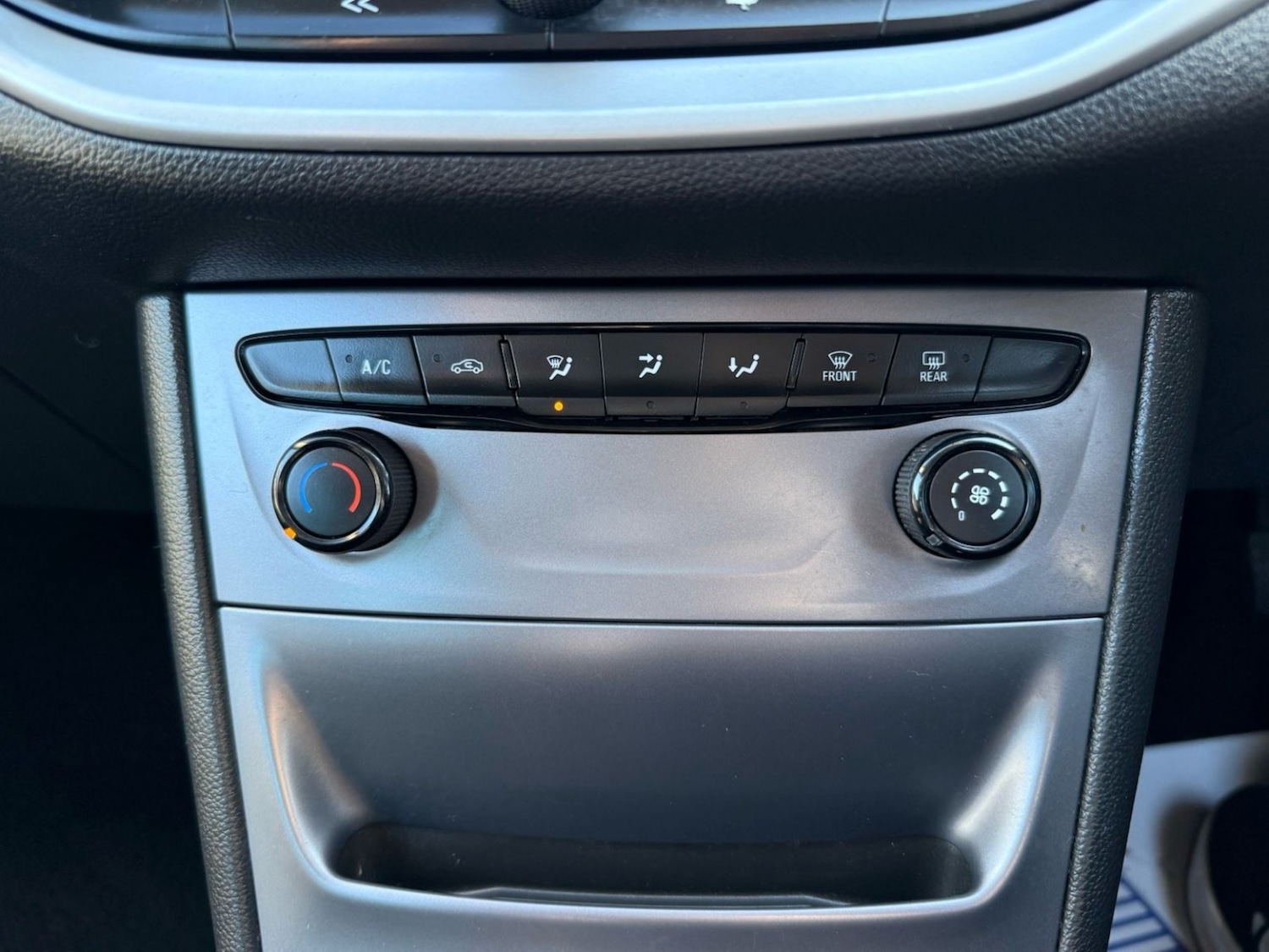 Used Vauxhall Astra 2018 for sale - 77991647: Photo 18