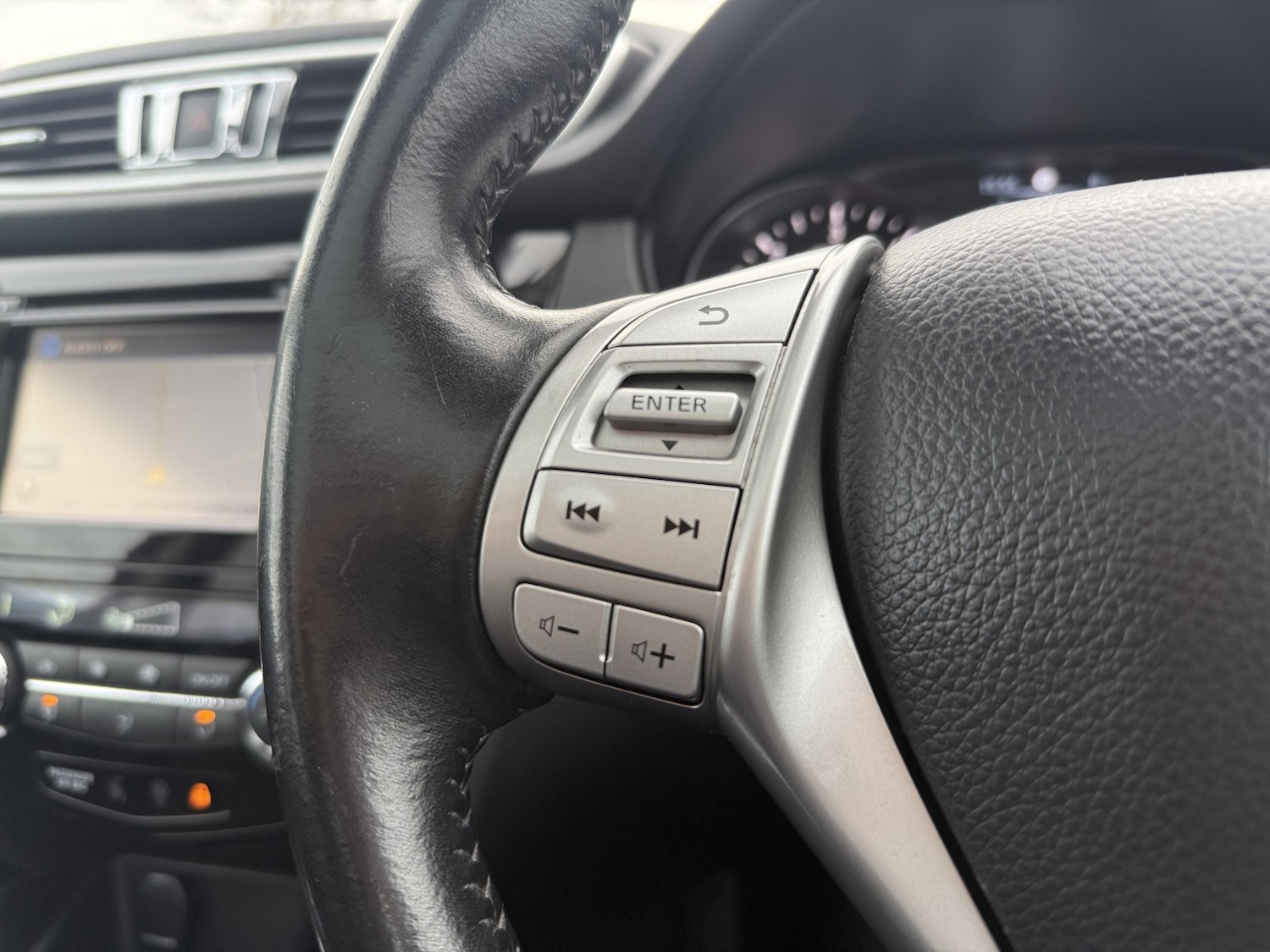 Used Nissan Qashqai 2017 for sale - 78018280: Photo 19