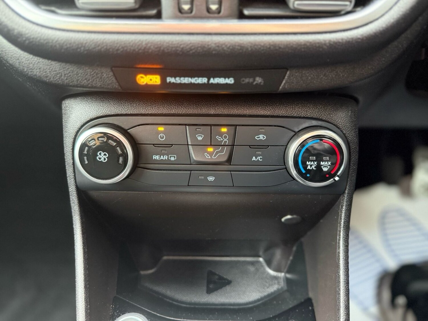 Used Ford Fiesta 2017 for sale - 77844874: Photo 19