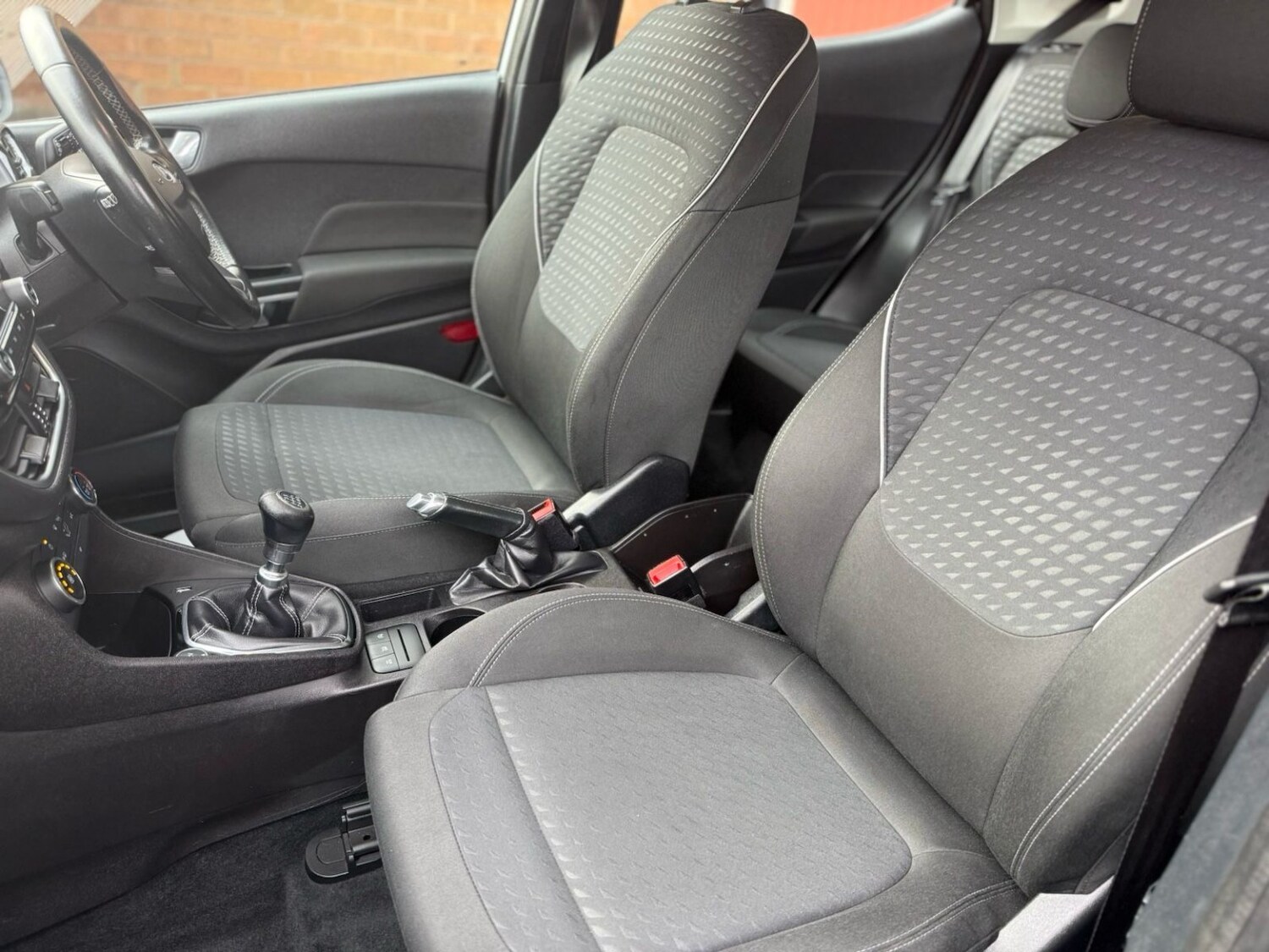 Used Ford Fiesta 2017 for sale - 77844874: Photo 9