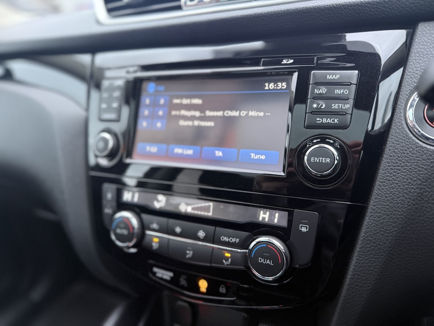 Used Nissan Qashqai 2017 for sale - 77836928: Photo 13