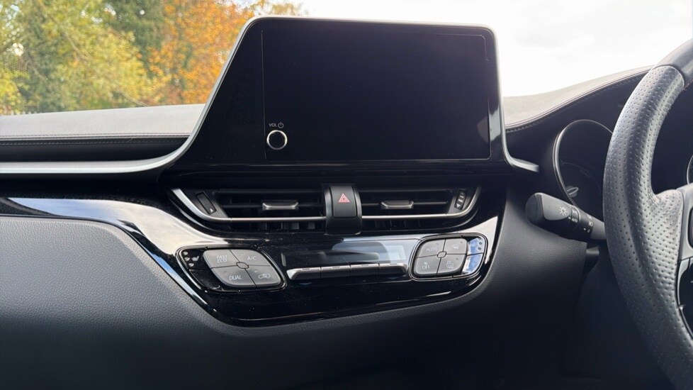 Used Toyota C-HR 2023 for sale - 76338918: Photo 12