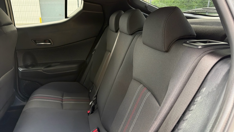 Used Toyota C-HR 2023 for sale - 76338918: Photo 14