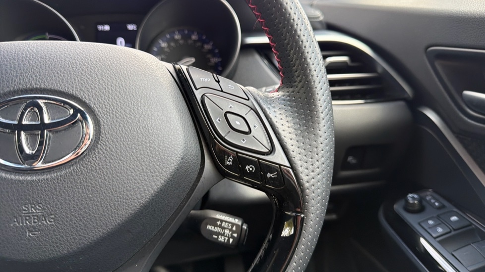 Used Toyota C-HR 2023 for sale - 76338918: Photo 23