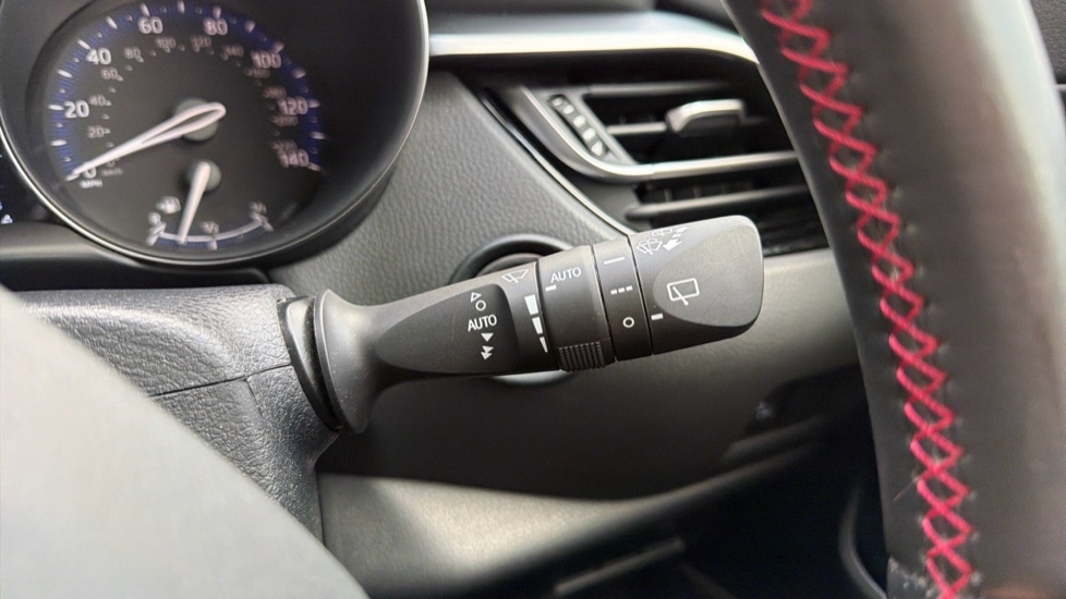 Used Toyota C-HR 2023 for sale - 76338918: Photo 25