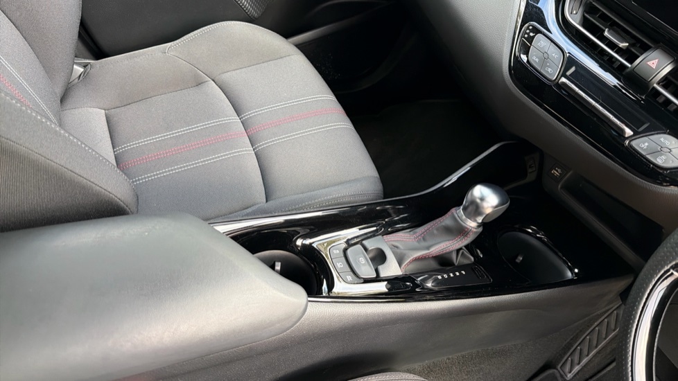 Used Toyota C-HR 2023 for sale - 76338918: Photo 29