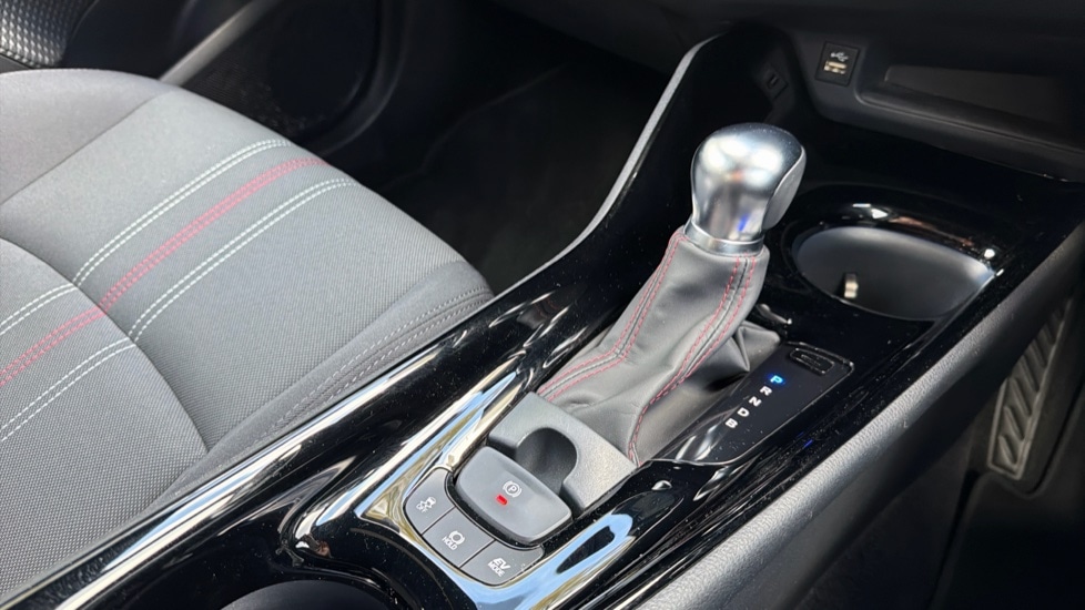 Used Toyota C-HR 2023 for sale - 76338918: Photo 30