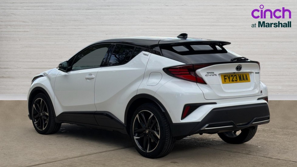 Used Toyota C-HR 2023 for sale - 76338918: Photo 5