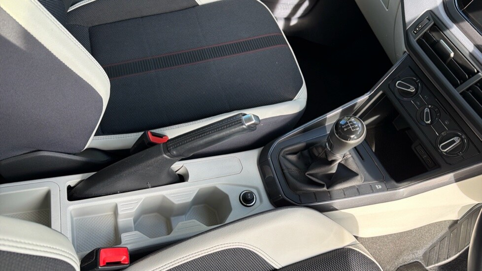 Used Volkswagen Polo 2021 for sale - 76302275: Photo 26