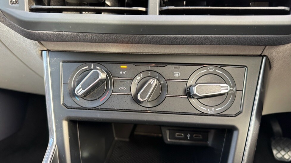 Used Volkswagen Polo 2021 for sale - 76302275: Photo 29