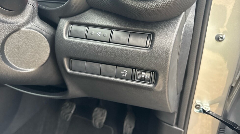 Used Nissan Juke 2024 for sale - 76999326: Photo 37