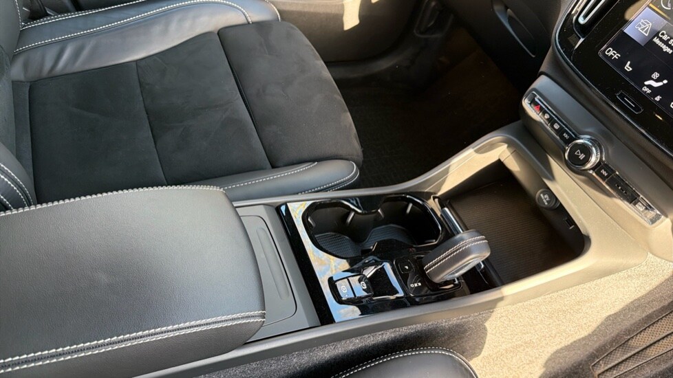 Used Volvo XC40 2021 for sale - 76487131: Photo 30