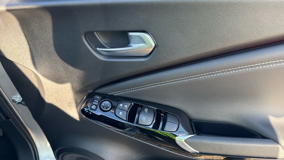 Used Nissan Juke 2024 for sale - 76999536: Photo 32