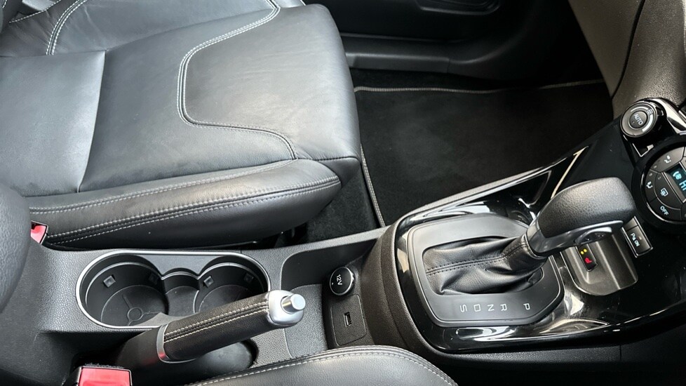Used Ford Fiesta 2016 for sale - 77075773: Photo 28