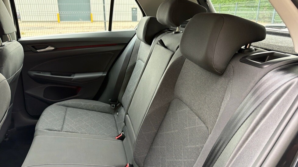 Used Volkswagen Golf 2022 for sale - 76302314: Photo 14