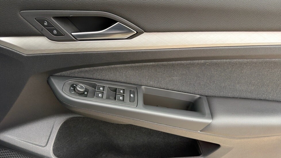 Used Volkswagen Golf 2022 for sale - 76302314: Photo 30