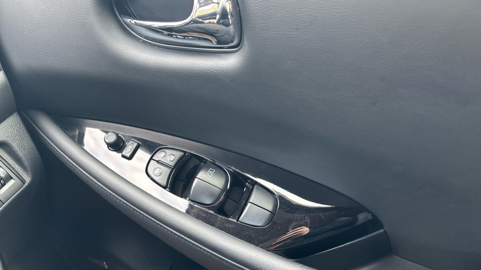 Used Nissan Leaf 2022 for sale - 77004895: Photo 32