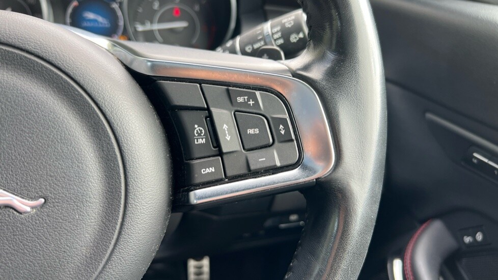 Used Jaguar E-Pace 2018 for sale - 76154914: Photo 21