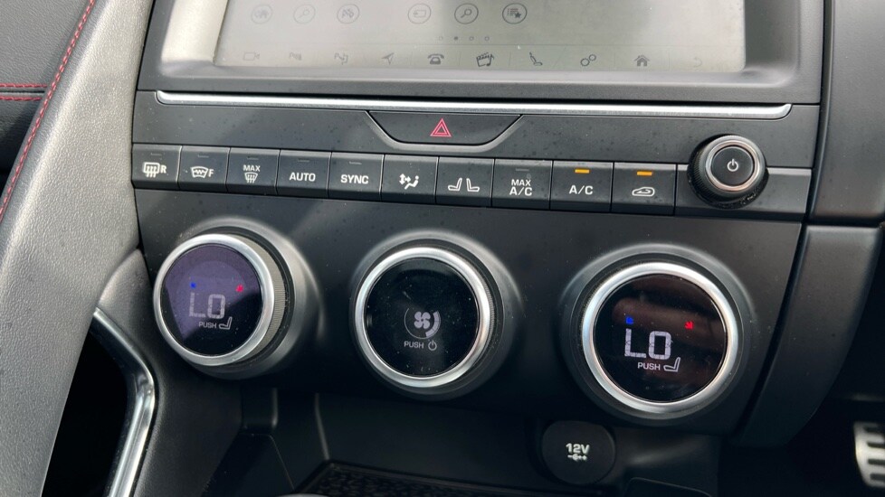 Used Jaguar E-Pace 2018 for sale - 76154914: Photo 31