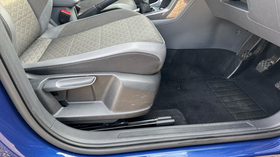 Used Volkswagen T-Cross 2020 for sale - 76999482: Photo 32