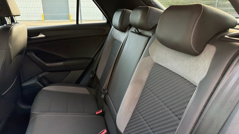 Used Volkswagen T-Roc 2020 for sale - 76660707: Photo 14