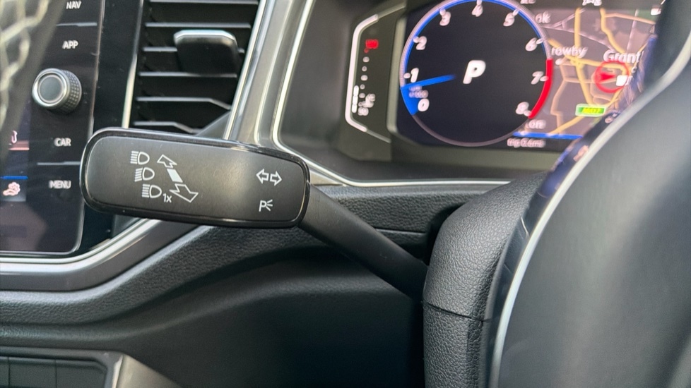 Used Volkswagen T-Roc 2020 for sale - 76660707: Photo 24