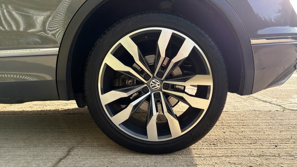 Used Volkswagen Tiguan 2018 for sale - 76623428: Photo 18