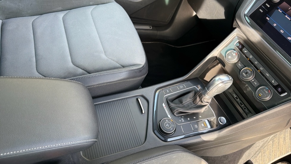 Used Volkswagen Tiguan 2018 for sale - 76623428: Photo 28