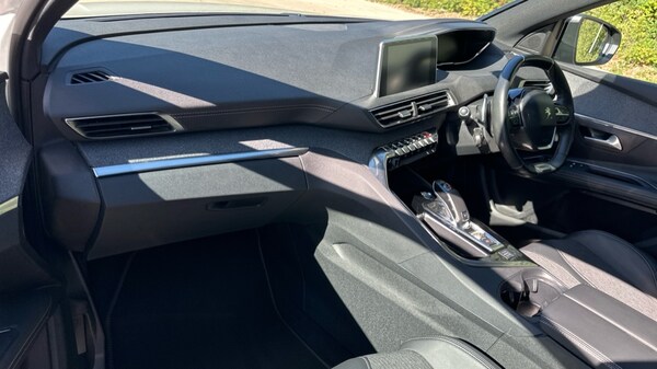 Used Peugeot 3008 2019 for sale - 76208890: Photo 10
