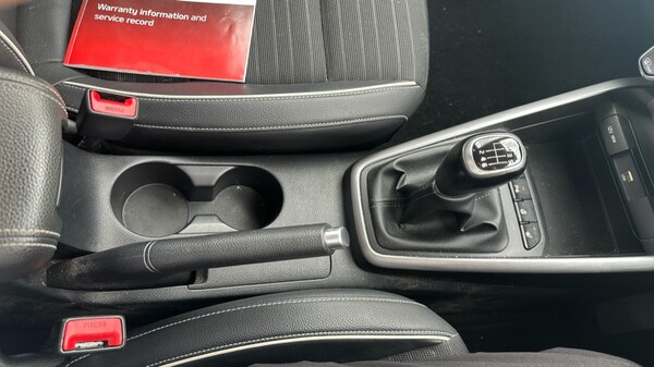 Used Kia Stonic 2021 for sale - 75726040: Photo 27