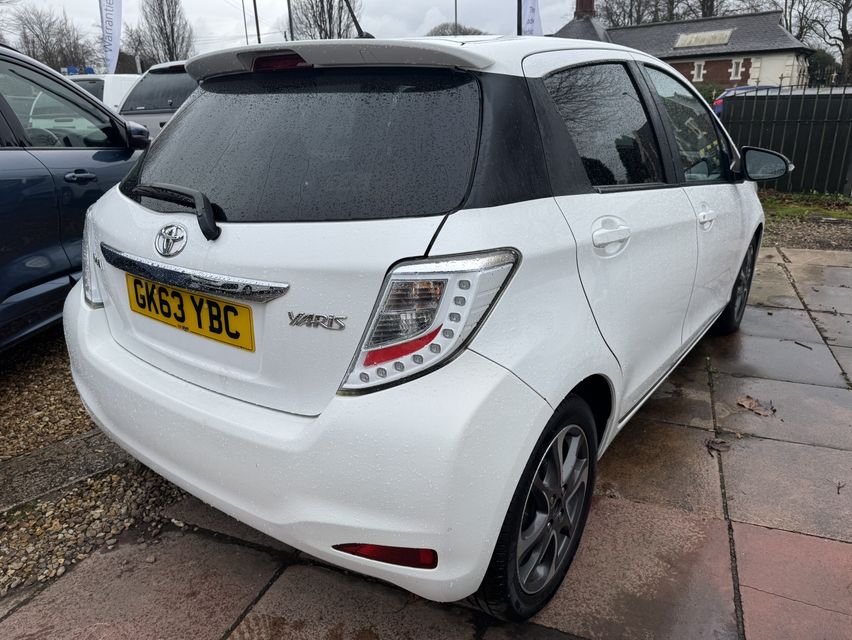 Used Toyota Yaris 2013 for sale - 77748098: Photo 5