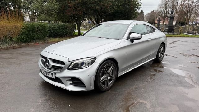 Used Mercedes-Benz C Class 2019 for sale - 77547500: Photo 2